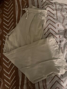 Women’s Cream Drawstring Lounge Pants